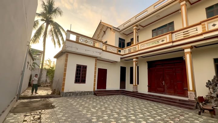 Bán đất tặng nhà tại phường Sầm Sơn, Thanh Hóa, diện tích 500m² - Sẵn sàng vào ở ngay!