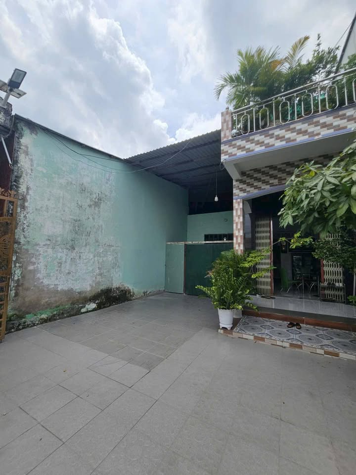 Nhà phố Long An 584m² giá 14 tỷ - Đường lớn vào tận nơi!