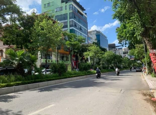 FrontHouse Lạc Long Quân 170m² giá 88 tỷ - Mặt tiền 6m, sổ đỏ vuông vắn!