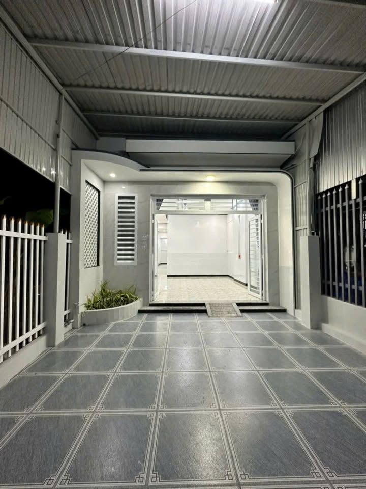 Nhà 1 Trệt Hẻm Ô Tô Gần Cầu Cái Sao, Long Xuyên 93m² Giá 1.65 Tỷ - Sẵn Sàng Vào Ở!