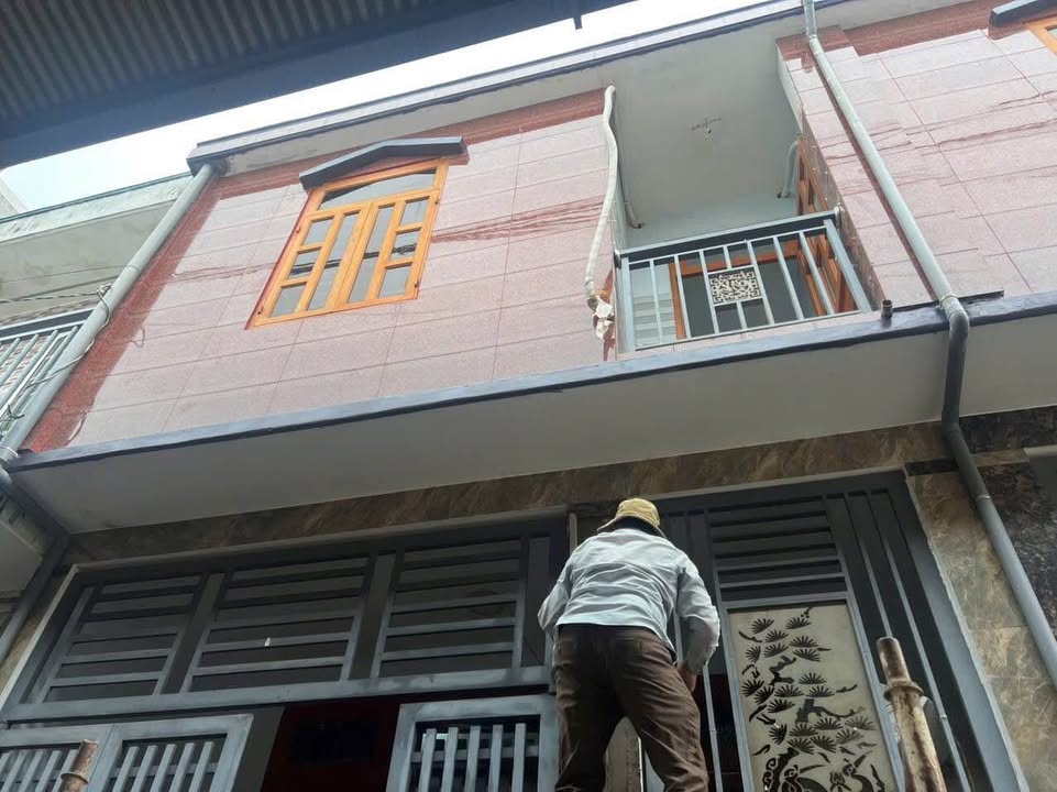 Nhà cho thuê 2 tầng tại Biên Hòa - 2PN, 2WC, giá 3.5 triệu/tháng - Sẵn sàng vào ở!