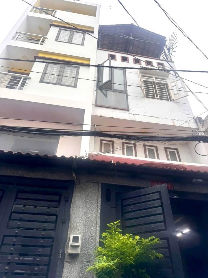 Nhà phố Bình Trị Đông, Bình Tân 40m² giá 4.85 tỷ - Gần chợ Bình Trị Đông, xe hơi vào tận cửa!