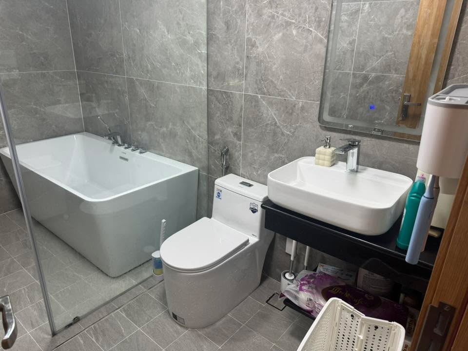 Căn hộ dịch vụ 2 phòng ngủ tại Cát Linh, Đống Đa - Full nội thất, giá thỏa thuận!