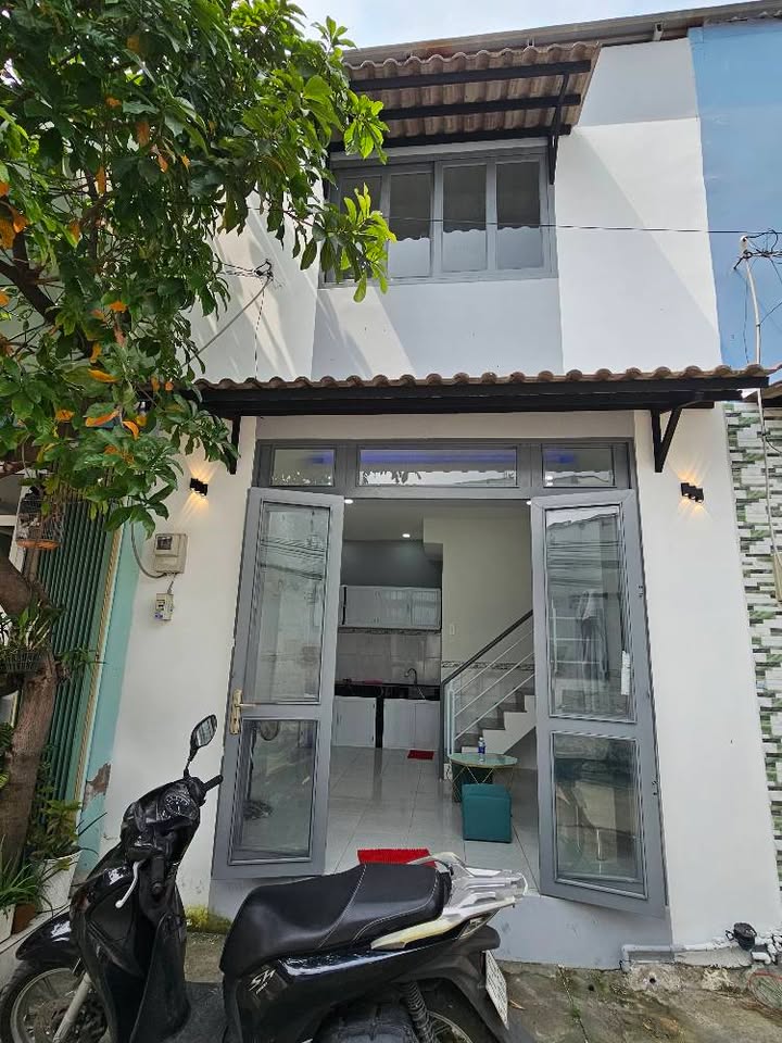 Nhà hẻm 84 Phạm Hùng, Bình Hưng 20m² giá 1.76 tỷ - Nhà mới, chỉ việc vào ở!