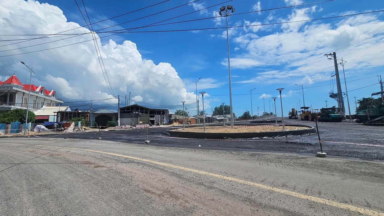 FrontHouse Lê Hồng Phong, Vạn Giã 175m² giá 8.4 tỷ - Mặt tiền kinh doanh hoàn hảo!