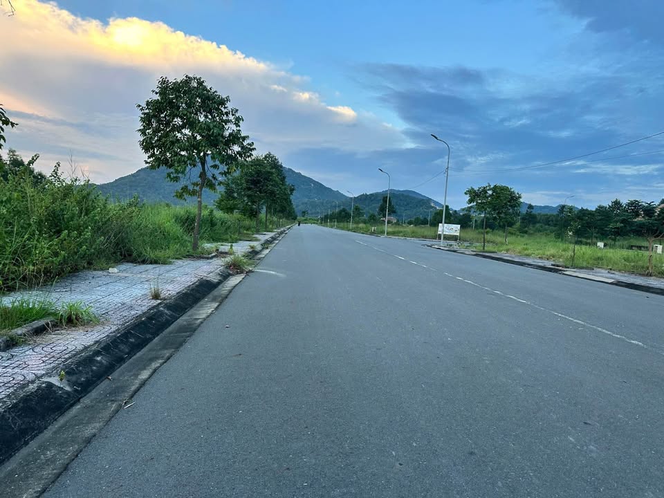 Đất nền TDC Tân Phước 100m² giá 1 tỷ - Vị trí đẹp không vướng phong thủy!