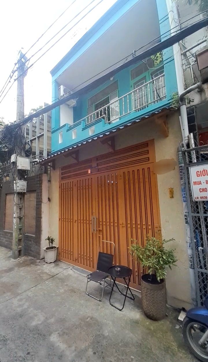 Nhà phố 2 tầng Cách Mạng Tháng Tám 40m² giá 5.9 tỷ - Sẵn sàng vào ở ngay!