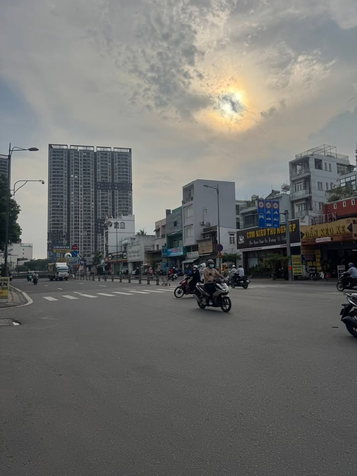 Đất nền góc 2 mặt tiền Đường 4, Linh Trung, Thủ Đức 175m² giá 15 tỷ - Đầu tư sinh lời ngay!