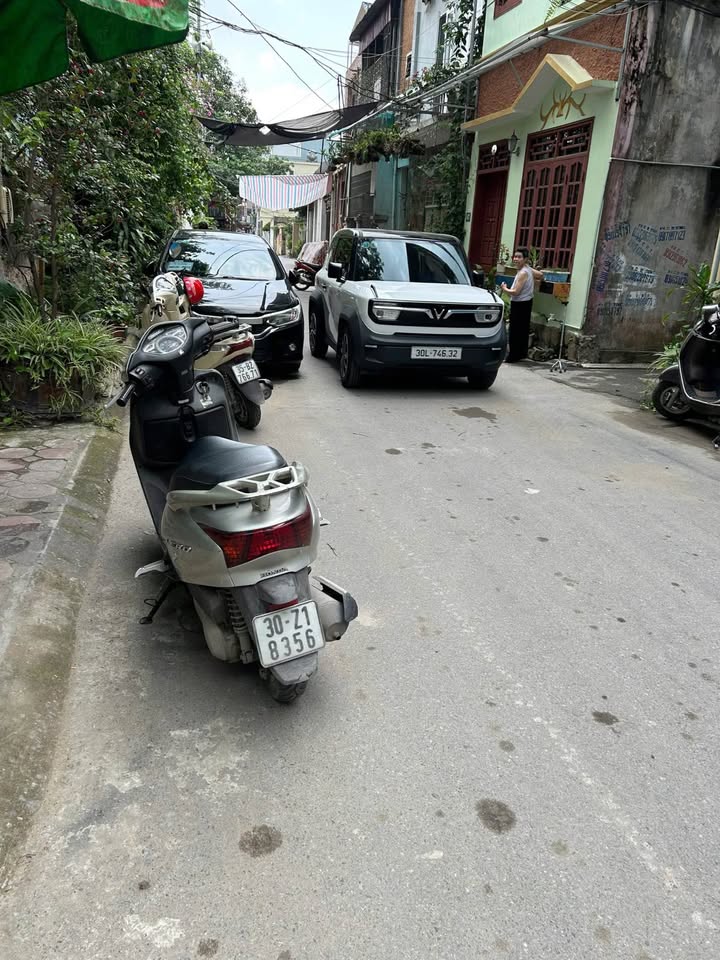 Nhà 3 Tầng Trâu Quỳ, Gia Lâm 75m² giá 8 tỷ - Kinh doanh thuận lợi!