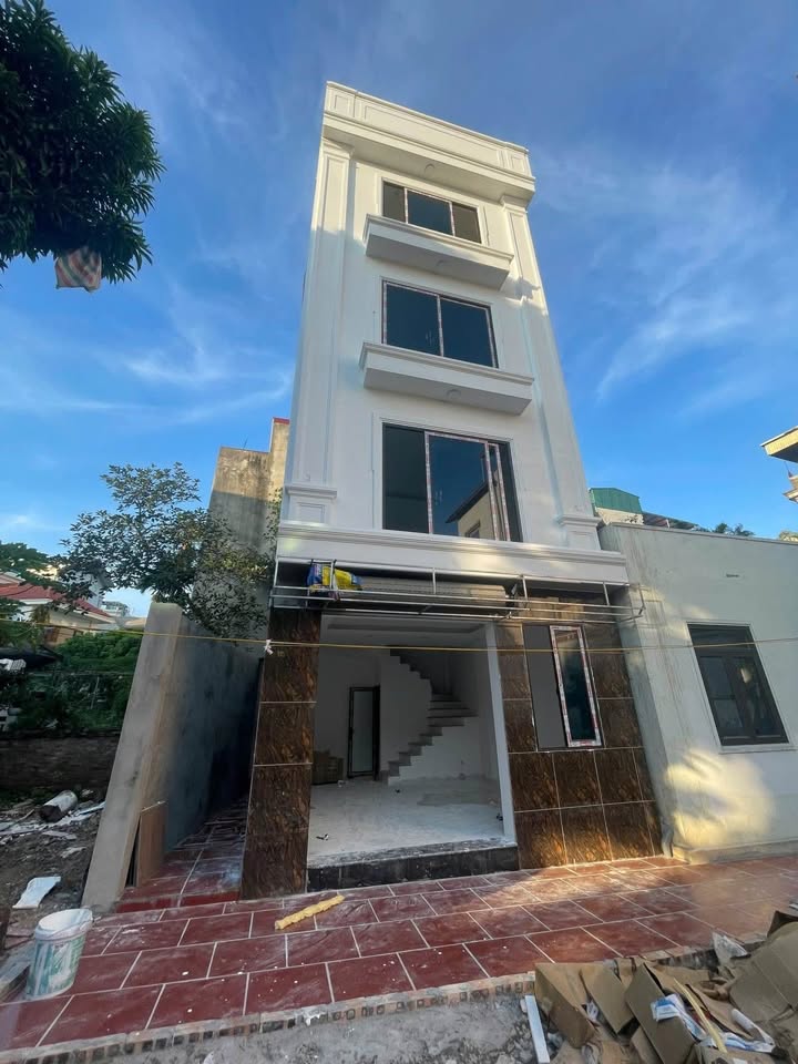 Bán FrontHouse Dương Nội 40m² giá 7 tỷ - Nhà 5 tầng mới đẹp gần mặt phố