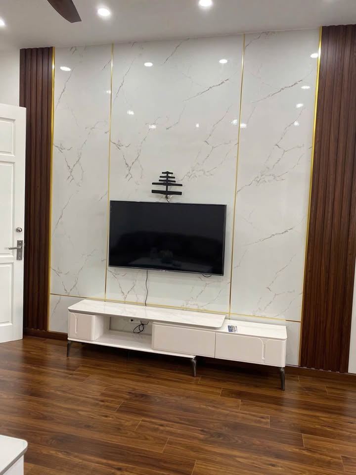 Chung cư CT1 Ngô Thì Nhậm Hà Đông 62m² giá 5 tỷ - Nội thất sang trọng, view đẹp!