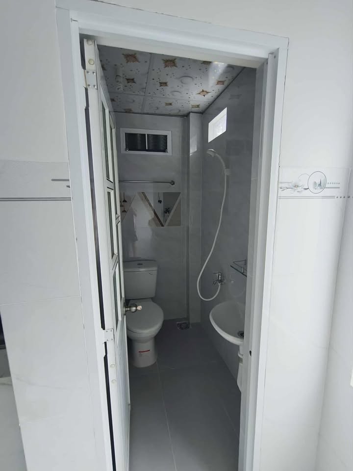 Nhà nguyên căn cho thuê tại Phú Hài, Phan Thiết - Mặt tiền đường Nguyễn Thông, giá thương lượng!