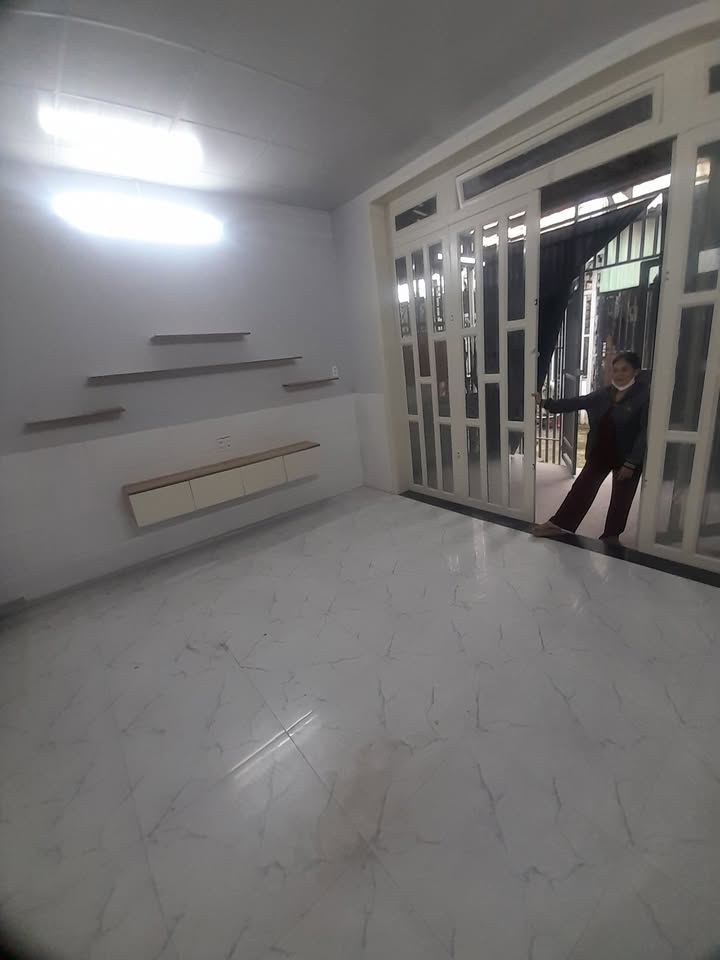 Nhà nguyên căn Đông Thạnh, Hóc Môn 48m² giá 3 triệu - Ở ngay, sạch sẽ mới tinh!