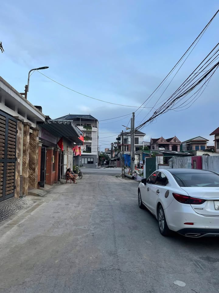 Đất nền mặt đường Minh Tân, phường Hưng Bình, 165m² giá 9.9 tỷ - Cơ hội đầu tư hấp dẫn!