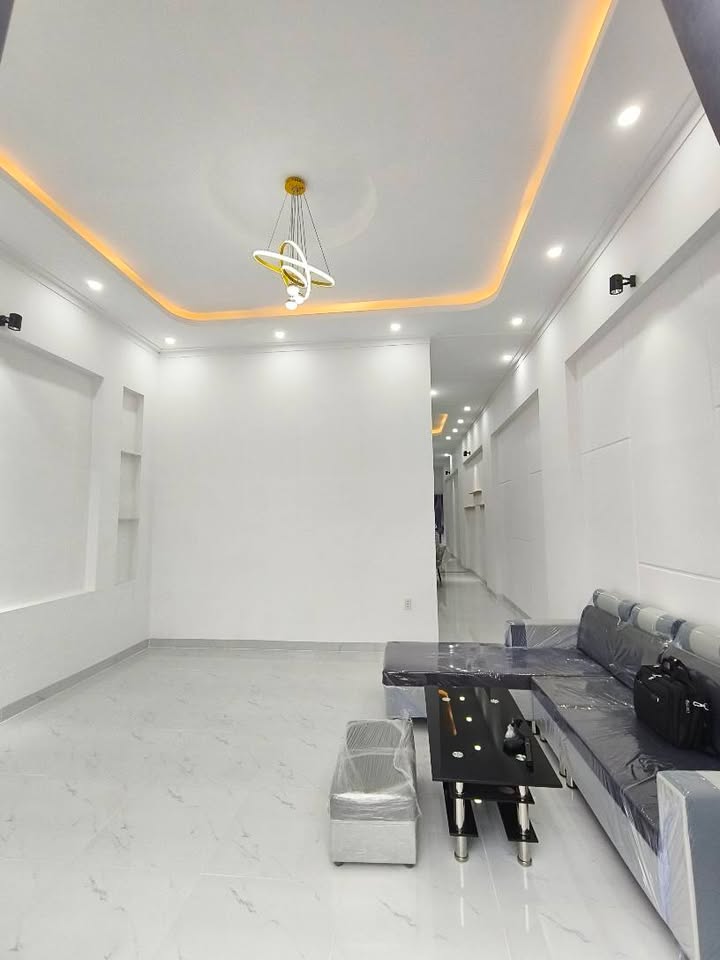 Nhà Đẹp Phường Long Hoa Tây Ninh 150m² giá 1.35 tỷ - Kiến trúc độc đáo