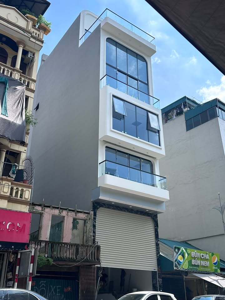 Cho thuê nhà mặt phố Vọng, quận Hai Bà Trưng, 150m² - Kinh doanh ngay!