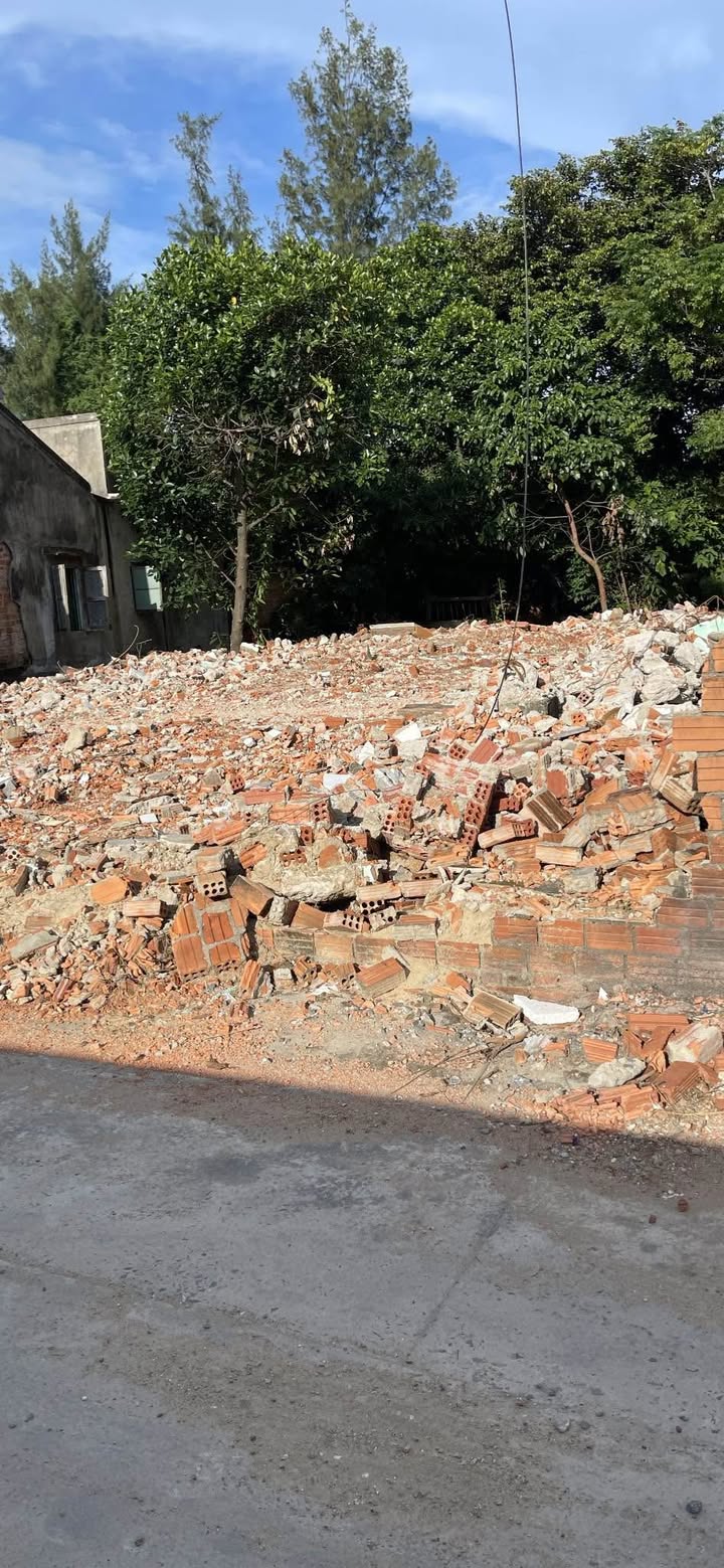 Đất nền Hòa Quý 100m² giá 3 tỷ - Đầu tư an toàn, vị trí đẹp!