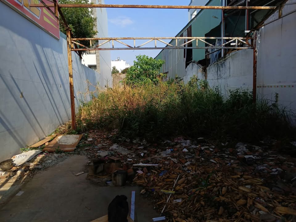 Đất mặt tiền Hoàng Hữu Nam, Quận 9, 187.2m² giá chỉ 22 tỷ - Cơ hội đầu tư tốt!