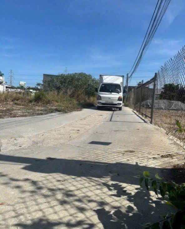 Đất thổ cư 126m² tại Long Hương, Bà Rịa - Giá chỉ 1.5 tỷ, vị trí đẹp!