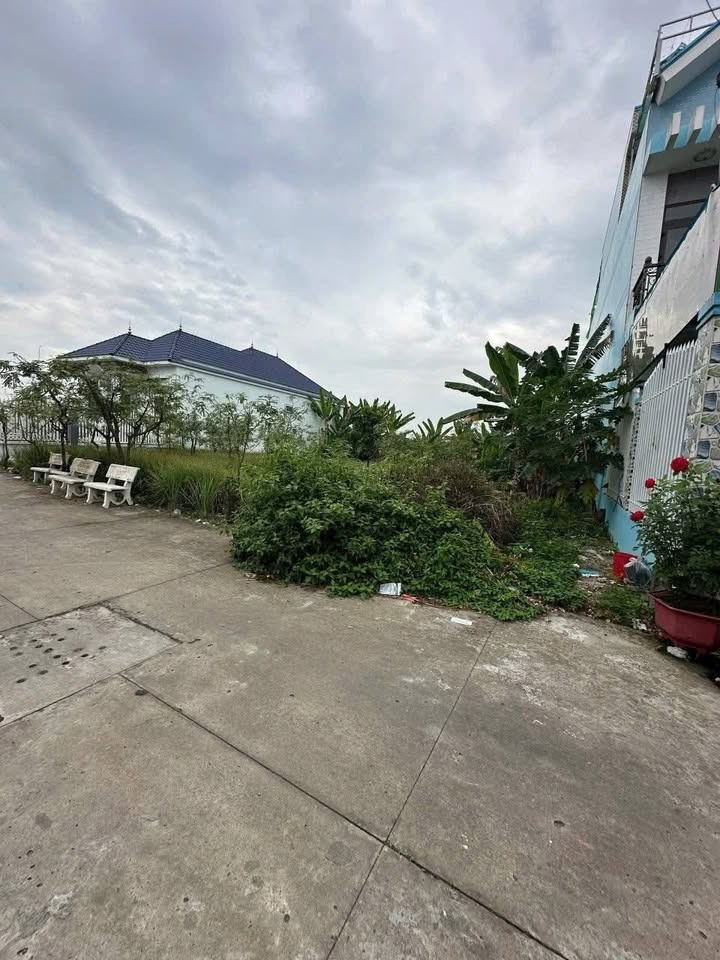 Nhà mặt tiền đường Võ Việt Tân, Phường 4, Thị xã Cai Lậy 99m² giá 1.8 tỷ - Cơ hội đầu tư tuyệt vời!