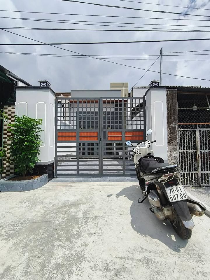 Nhà đẹp Phường Long Hoa, Hòa Thành, Tây Ninh 116m² giá 1.28 tỷ - Sẵn sàng vào ở!