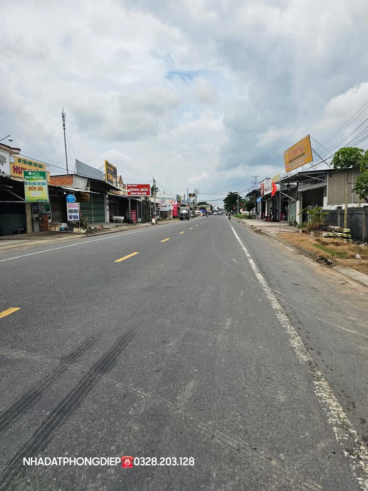 Đất Vĩnh Bình Chợ Lách 1359m² giá 7 tỷ - Cơ hội đầu tư sinh lời!