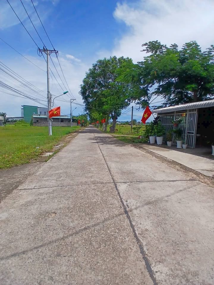 Đất thổ cư mặt tiền đường Ngô Đức Tốn 100m² giá 760 triệu - Cách trục chính chỉ 45m!