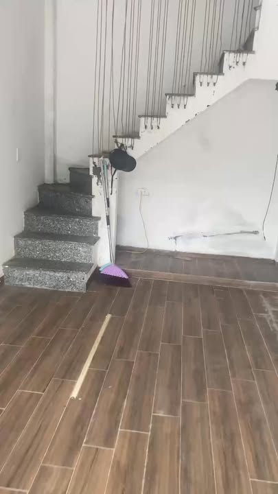 Cho thuê nhà mặt phố Lê Duẩn, Đống Đa 25m² giá 18 triệu - Vị trí đắc địa cho kinh doanh!