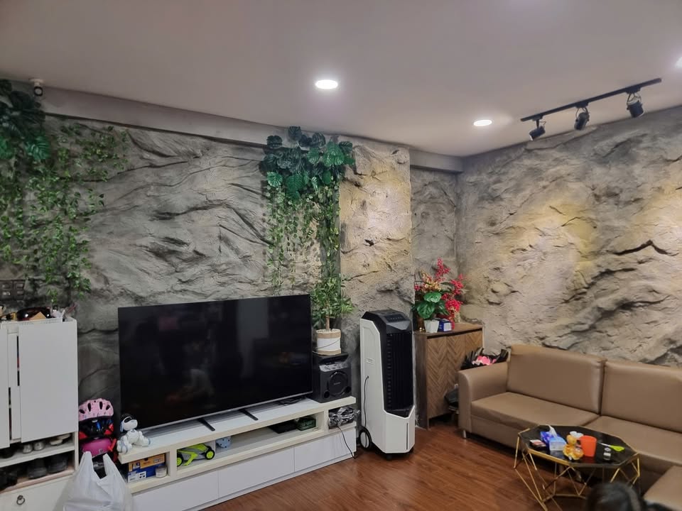 Chung cư Bùi Tư Toàn, Quận 6, 81m², Giá 2.6 tỷ - Nhà mới đẹp, nội thất đầy đủ!