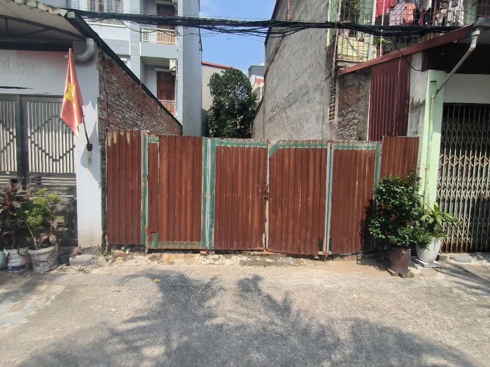 Đất Ngọc Thụy 30m² giá 6 tỷ - Vị trí đẹp, ô tô tránh