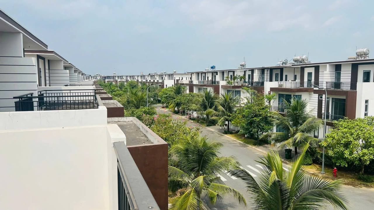 Bán biệt thự KDC Trần Anh Riverside Bến Lức 112m² giá 4.1 tỷ - Cơ hội đầu tư tuyệt vời!