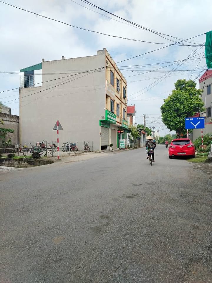 Đất Hùng Tiến, Vũ Thư 75m² - Hướng Đông, Vị trí Đắc Địa