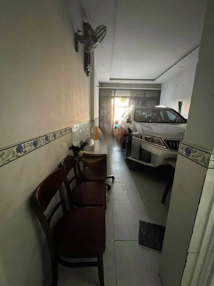 Cho thuê mặt bằng kinh doanh tại Trần Quốc Hoàn, Tân Bình, 81m² - Giá 26 triệu/tháng