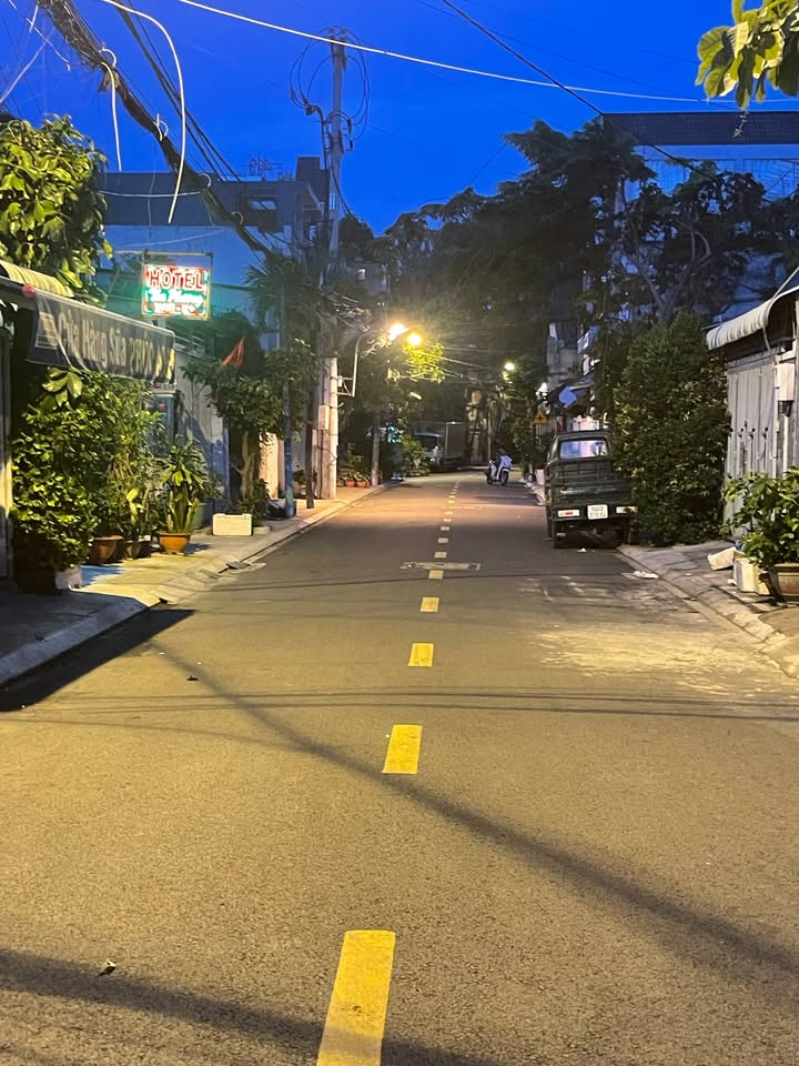 Nhà nguyên căn cho thuê tại Thới An, Quận 12 - Diện tích 240m², giá thỏa thuận!