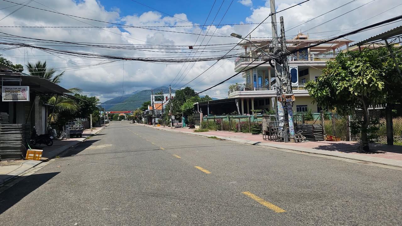 Đất mặt tiền đường Hà Huy Tập, Vạn Giã 424m² giá 5.7 tỷ - Cơ hội đầu tư tuyệt vời!