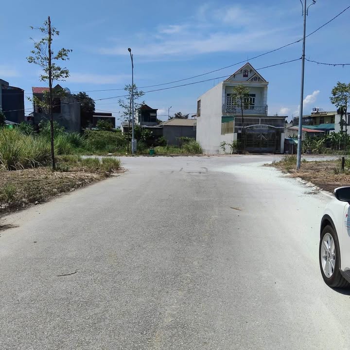 Đất nền chính chủ tại Đông Khê, Đông Sơn 176,6m² giá 2 tỷ - Vị trí đắc địa cho kinh doanh!