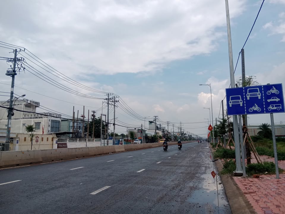 Kho cho thuê đường Nguyễn Cửu Phú 650m² giá 12 triệu - Mới xây dựng tiện nghi