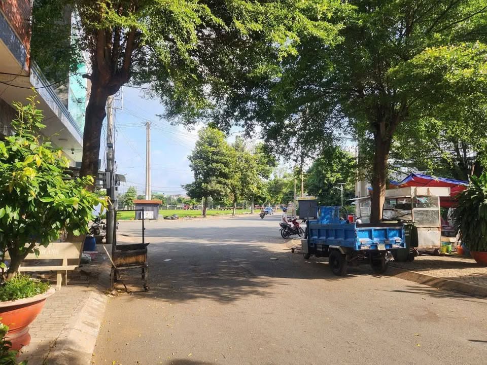 Nhà 1 Trệt 2 Lầu đường số 3, An Thạnh, Bến Lức - Giá chỉ 3.5 tỷ!