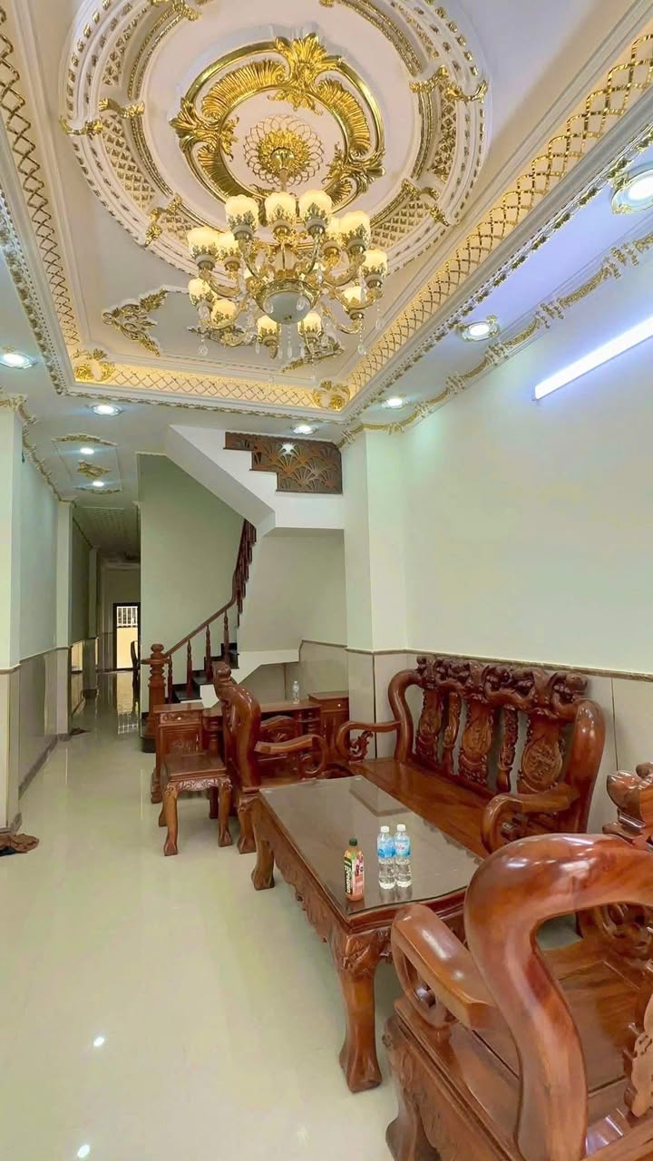 Nhà phố 1 trệt 2 lầu tại Lái Thiêu, Dĩ An - Diện tích 223m², giá 4 tỷ - Sổ hồng chính chủ!