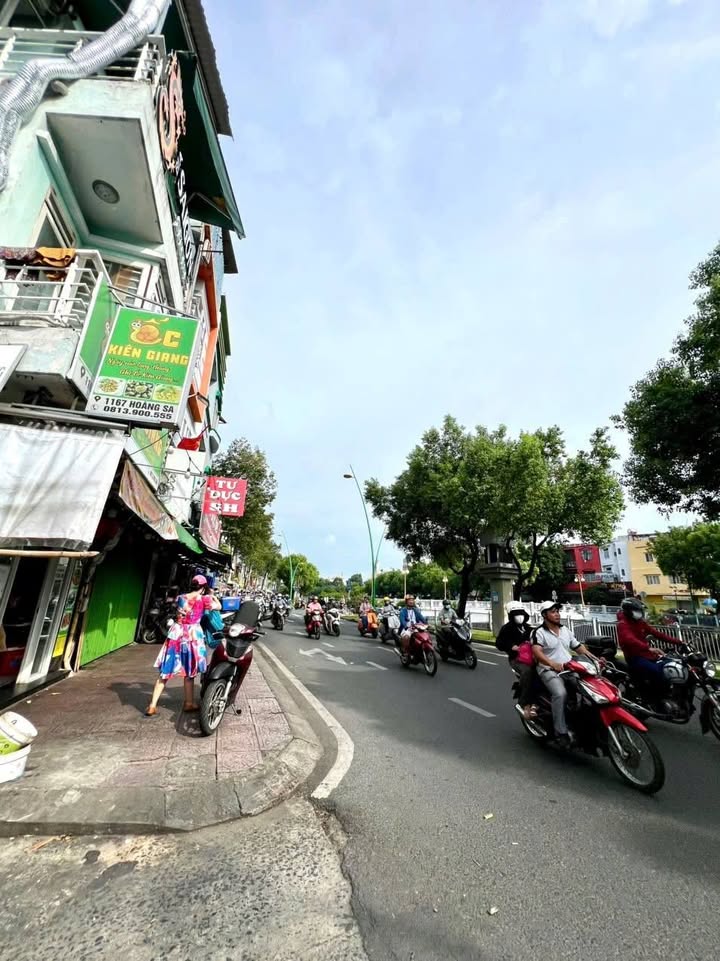 Căn hộ dịch vụ Đường Bùi Thị Xuân Tân Bình 95m² giá 11.5 tỷ - Dòng tiền ổn định 60 triệu/tháng!