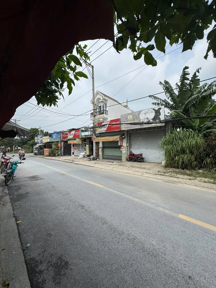 Nhà mặt tiền Tân Xuân 2, Hóc Môn 83m² giá 5 tỷ - Kinh doanh sầm uất!