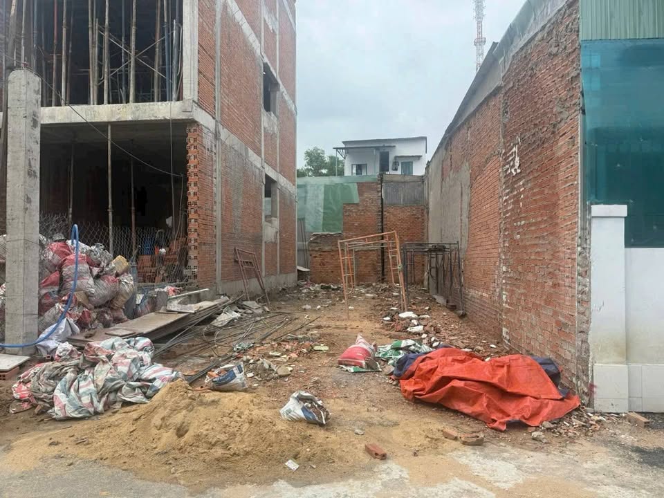 Lô đất 100m² tại Tăng Nhơn Phú A, Quận 9 - Giá 7,9 tỷ thương lượng - Tiềm năng đầu tư cao!