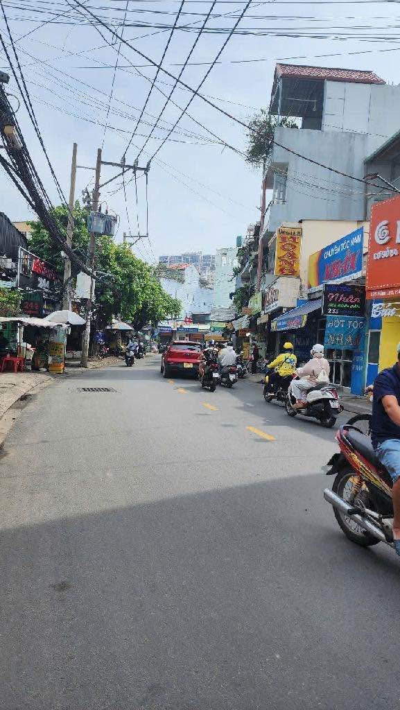 Nhà phố Tân Bình 120m² giá 15.5 tỷ - Vị trí đắc địa, kinh doanh thuận lợi!