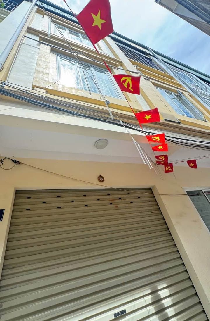 Nhà 3 tầng Đằng Hải 40m² giá 2.25 tỷ - Vị trí đẹp, an ninh tốt!