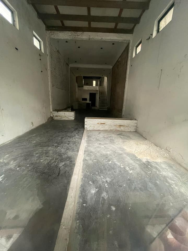 Cho thuê nhà mặt tiền đường Nguyễn Huệ Quy Nhơn 140m² giá 18 triệu - Phù hợp làm nhà hàng, café!