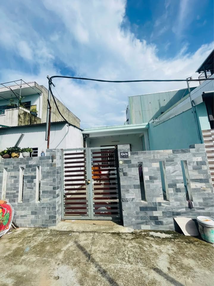 Nhà cấp 4 Tôn Đản, Cẩm Lệ 165m² giá 3.2 tỷ - Sân vườn rộng rãi, hỗ trợ vay