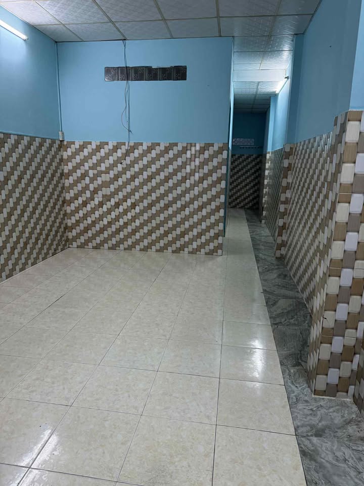 Nhà cho thuê Đoàn Văn Bơ, Quận 4, 100m² - Chính chủ, giá 8.5 triệu