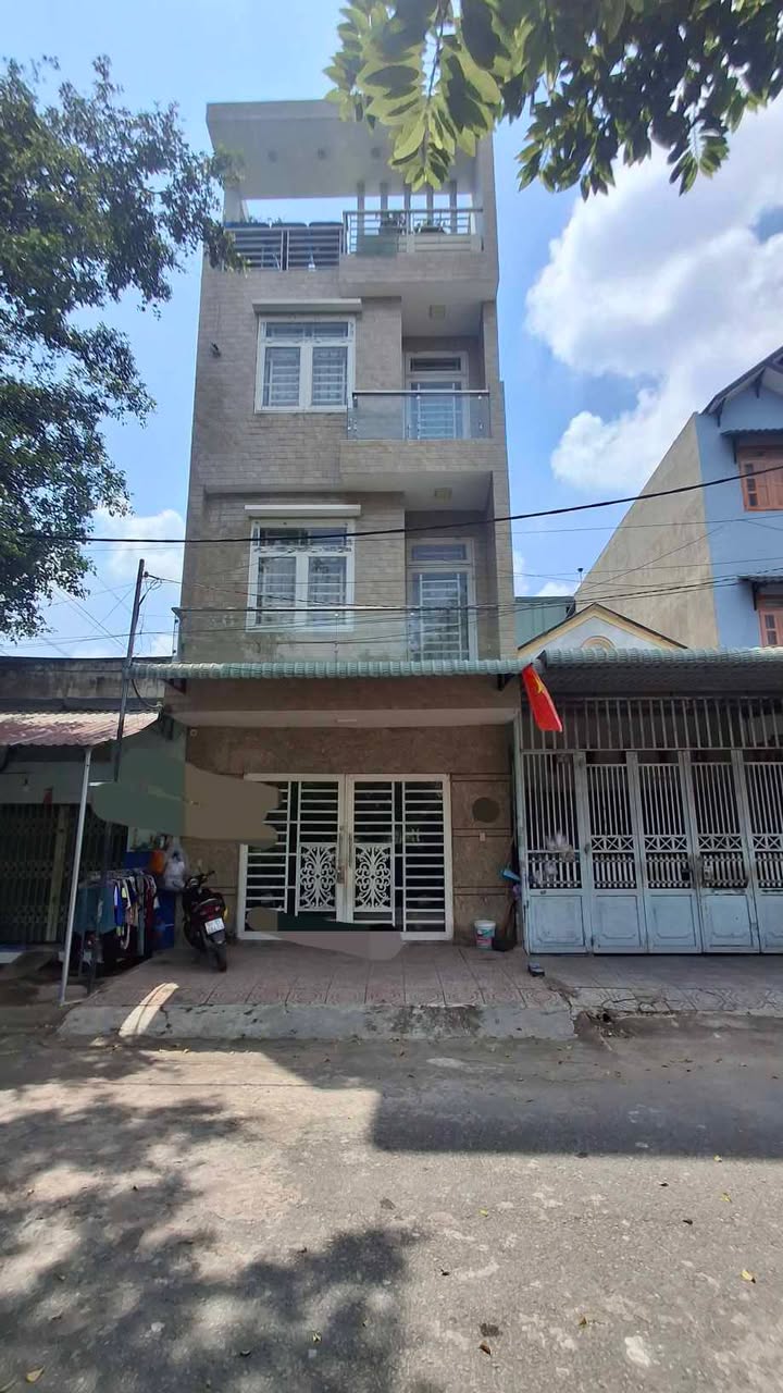 Nhà 4 tầng hẻm xe tải Bình Chuẩn 103m² giá chỉ 5 tỷ - Tiện ích đầy đủ!