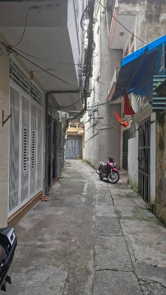 Nhà phố Tương Mai, Hoàng Mai 27m² giá 5.95 tỷ - Sổ đỏ vuông đẹp!