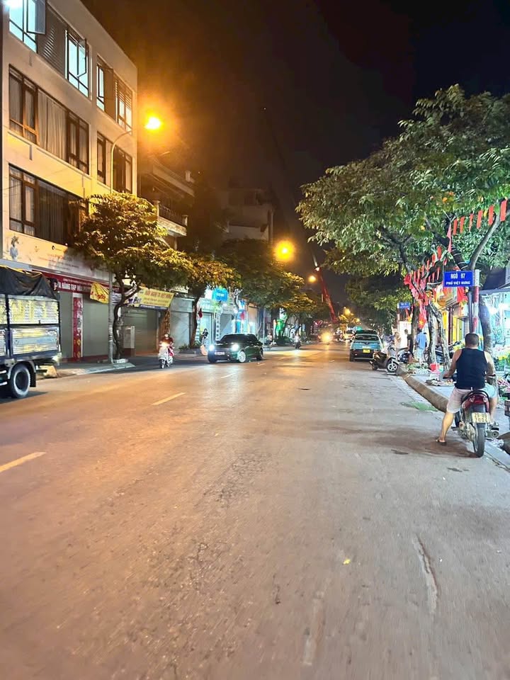 Đất nền Việt Hưng 40m² giá 5 tỷ - Vị trí đẹp, đầu tư sinh lời!